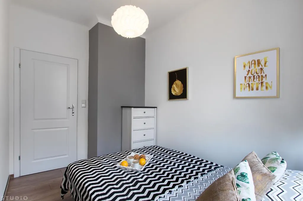 Clicktheflat Avenue Place Apart Rooms Varsóvia